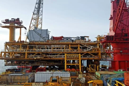 PT SAAG Utama/ENM, PHM Offshore. Installation, commissioning and start-up of 2 units, L5774LT/KBT/4.